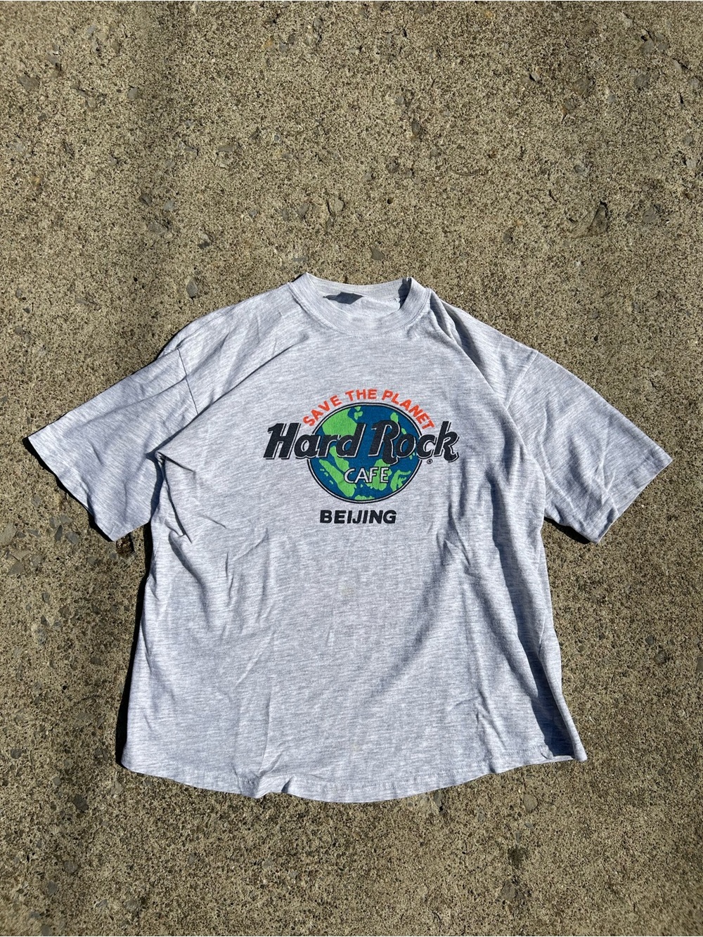 Vintage Hard Rock Cafe Beijing 'Save the Planet' Gray Graphic Tee